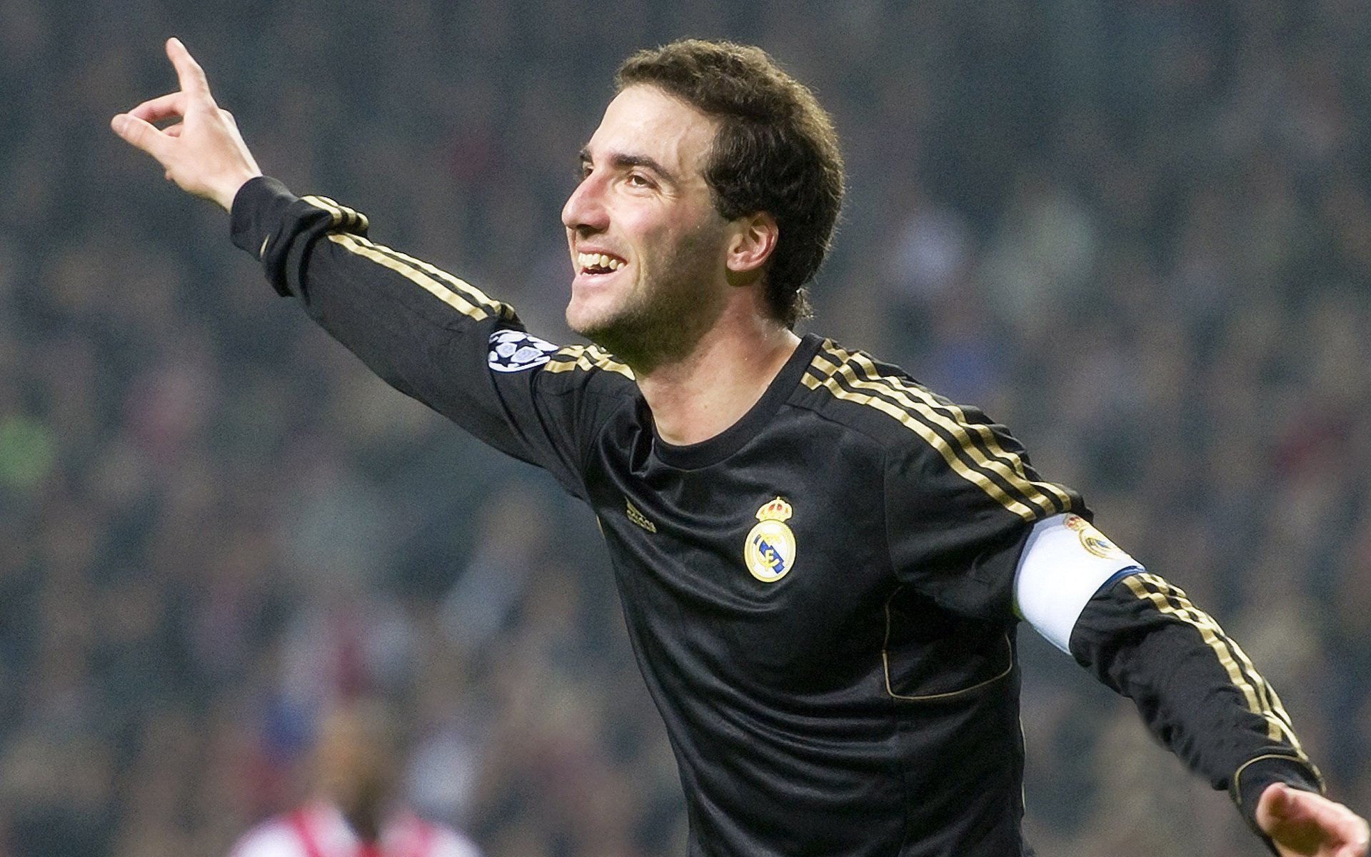 VALORANT操作战术完美结合，valorant枪械介绍